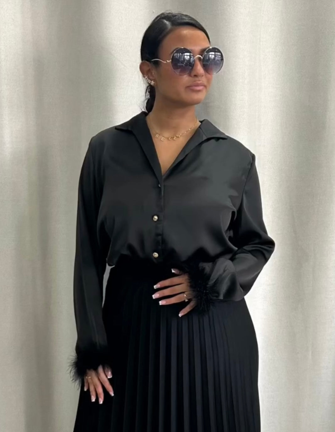 Chemise noir satinée