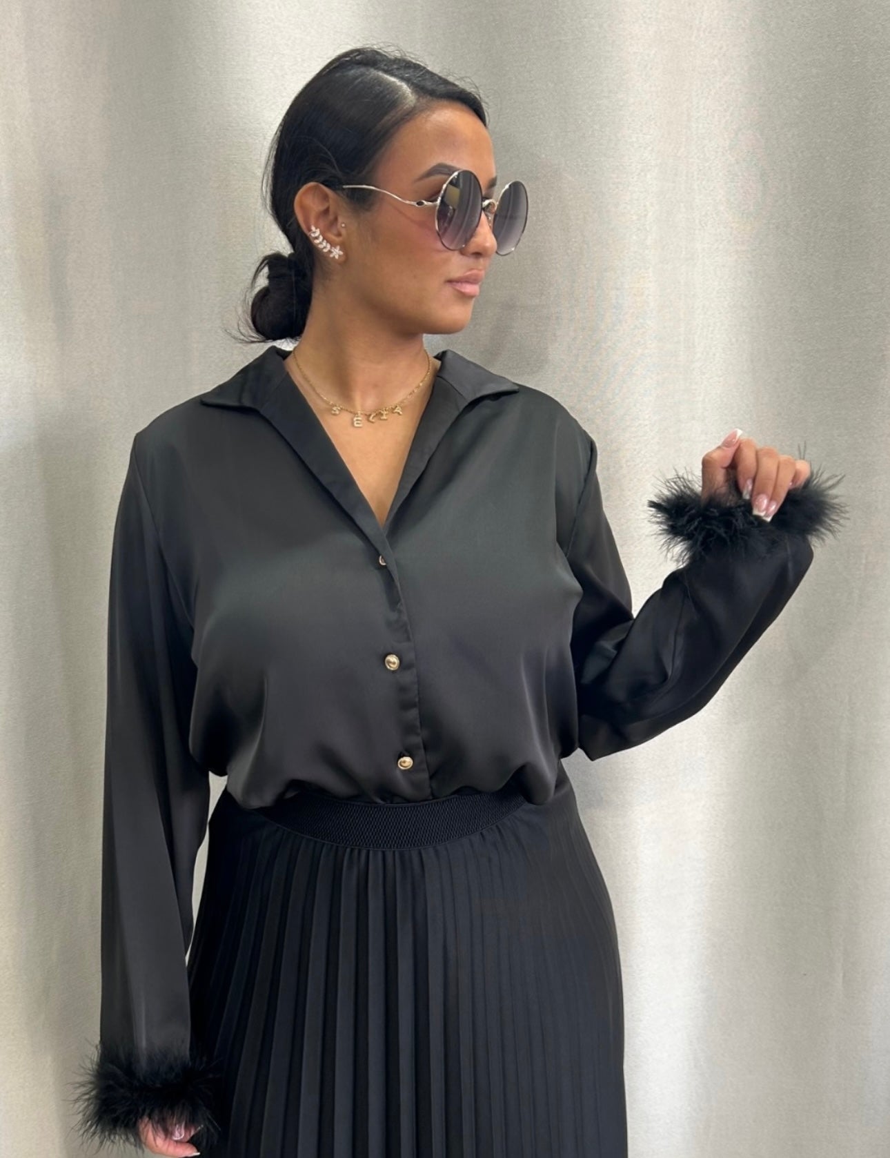 Chemise noir satinée